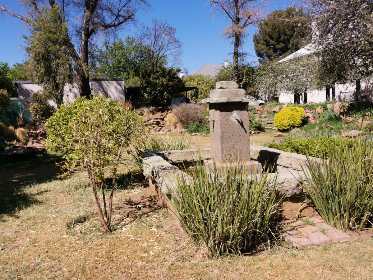 Lucolo Palace B&B Aliwal North Exterior foto